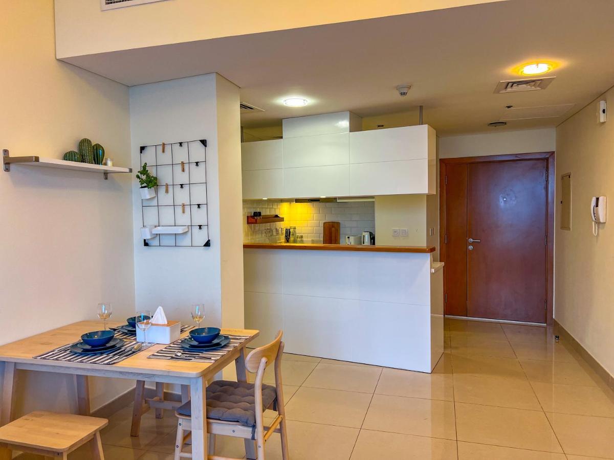 Exquisite, Luxe 1Bd Apartment, Unparalleled Sea Views, Prime Dubai Marina Location & Full Kitchen By "La Buena Vida Holiday Homes Extérieur photo