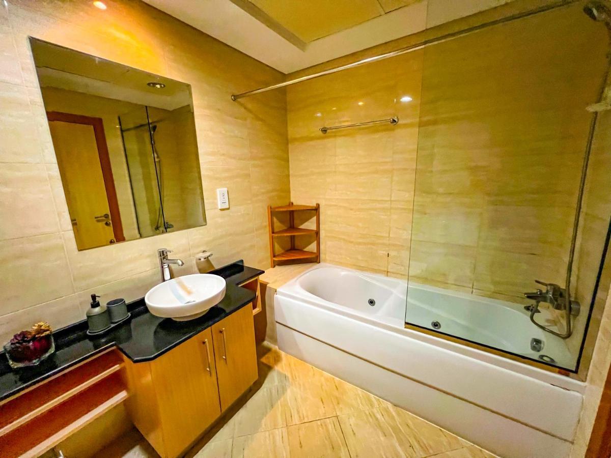 Exquisite, Luxe 1Bd Apartment, Unparalleled Sea Views, Prime Dubai Marina Location & Full Kitchen By "La Buena Vida Holiday Homes Extérieur photo