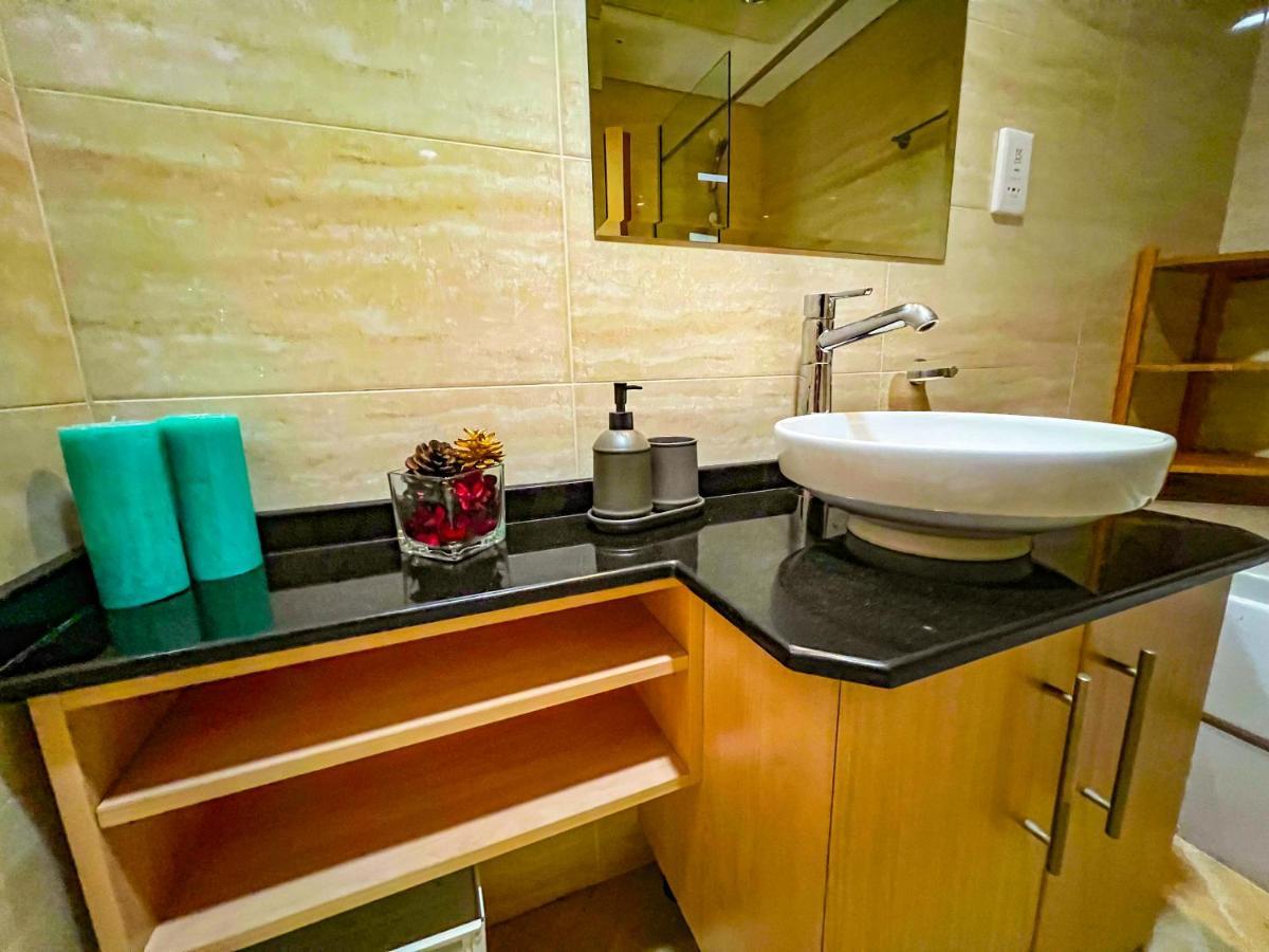 Exquisite, Luxe 1Bd Apartment, Unparalleled Sea Views, Prime Dubai Marina Location & Full Kitchen By "La Buena Vida Holiday Homes Extérieur photo